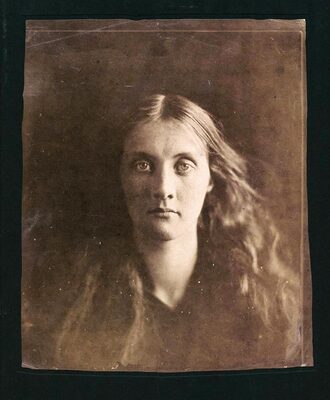 Julia Margaret Cameron: Photographs to electrify you with delight and startle the world (9781910164297)