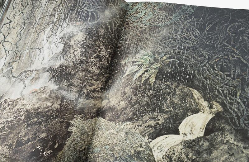 AURA - 西田俊英| moom bookshop - 攝影書與雜誌