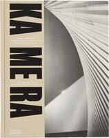 KA ME RA: Modern Japanese Architecture through the Photographers Lens (9780500028100)