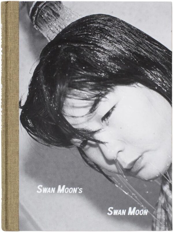 Swan Moons Swan Moon (9781942953784)