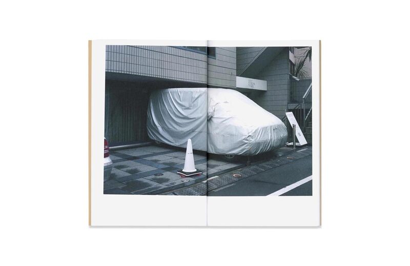 写真集　waste by south model H,KOJIMA BTS - Takashi Homma | moom bookshop - art books and magazines