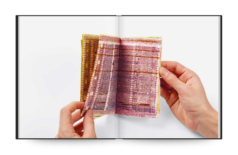 Art Brut. The Book of Books | moom bookshop - art books and magazines