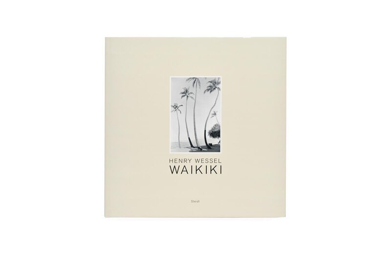 Waikiki - Henry Wessel | moom bookshop - 藝術書籍與雜誌