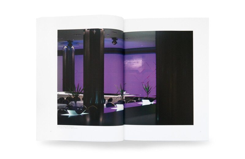 写真集 ÜBER GRENZEN ON BORDERS JAPAN IN DER DDR - Tamami Iinuma | moom bookshop - art books and