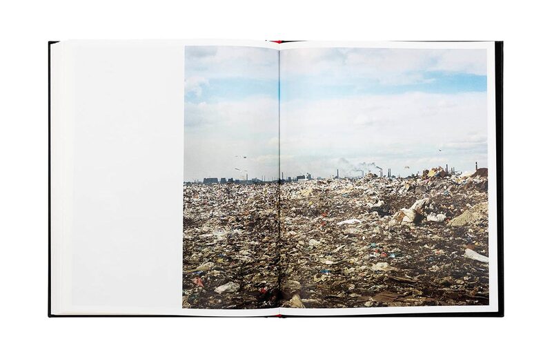The Unknown - Russia 2003 - Rob Hornstra | moom bookshop - art