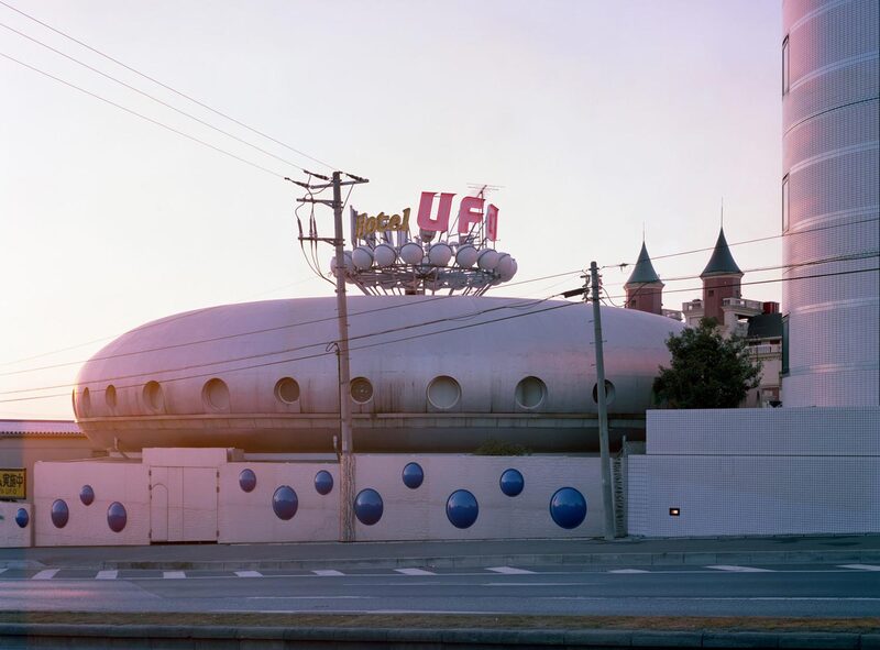 About Takashi Homma | moom bookshop - art books and magazines