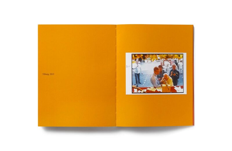 In Almost Every Picture #7 更新版 signed) In Almost Every Picture #7 / Erik Kessels, Joep Eijkens