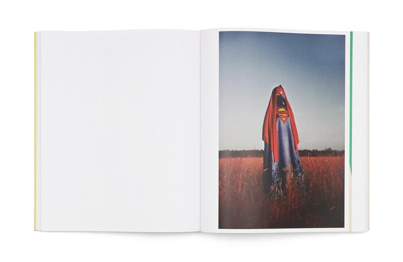 Mousganistan - Mous Lamrabat | moom bookshop - 藝術書籍與雜誌