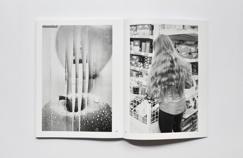 Máj/My - Stephanie Kiwitt | moom bookshop - 藝術書籍與雜誌