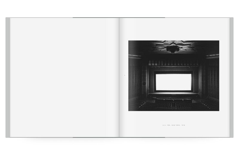 Theaters (法文版) - 杉本博司| moom bookshop - 藝術書籍與雜誌