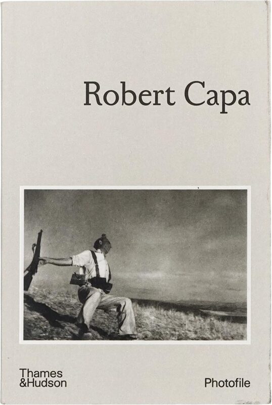 Robert Capa (Photofile) (9780500410660)