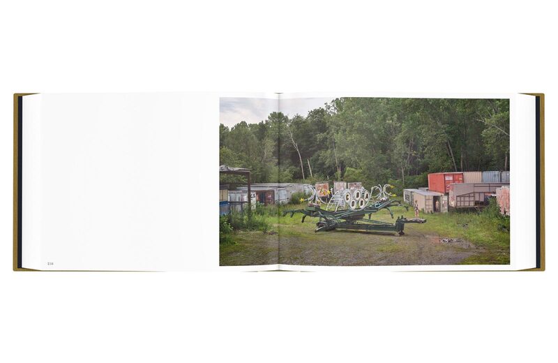 Gregory Crewdson: Alone Street - Gregory Crewdson | moom bookshop