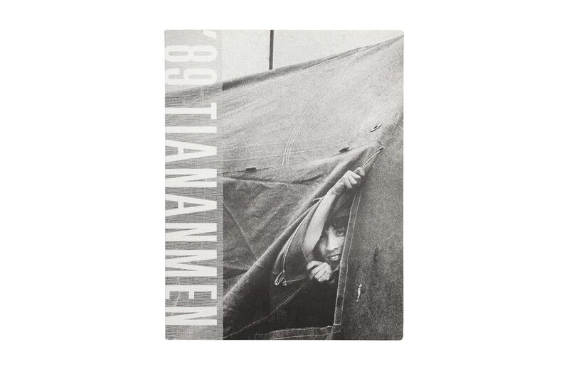 89 Tiananmen - Kan Tai Wong | moom bookshop - art books and magazines