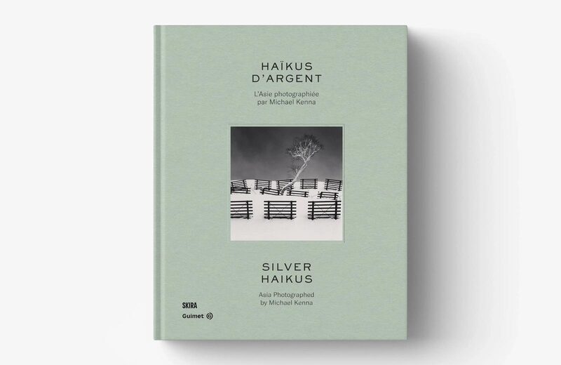 [真作] [S8] 太田秀峰「南天之図」絹本 肉筆 共箱 冬景 花鳥図 鳥獣 小鳥 雪中 茶掛け 日本画 絵画 掛軸