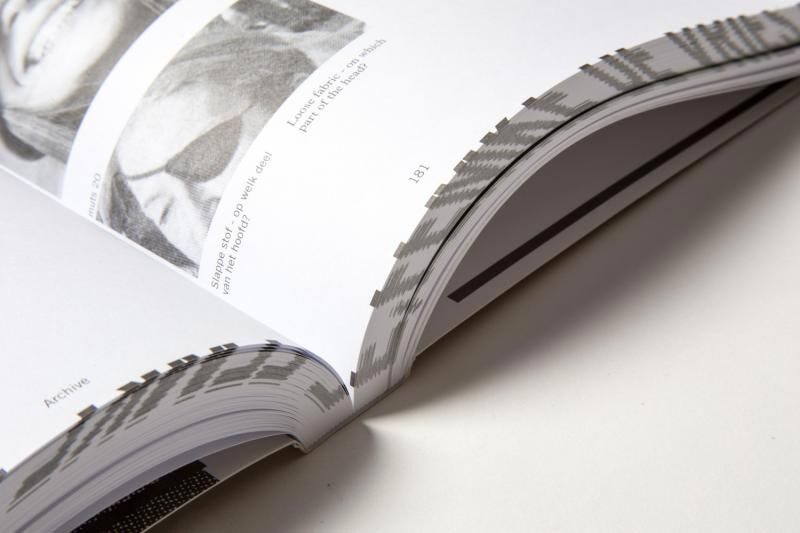 Dictionary Dressings - Femke de Vries | moom bookshop - 藝術書籍與雜誌