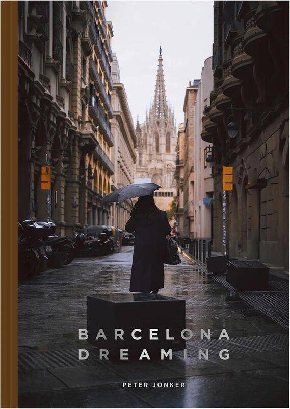 Barcelona Dreaming (9781951963507)