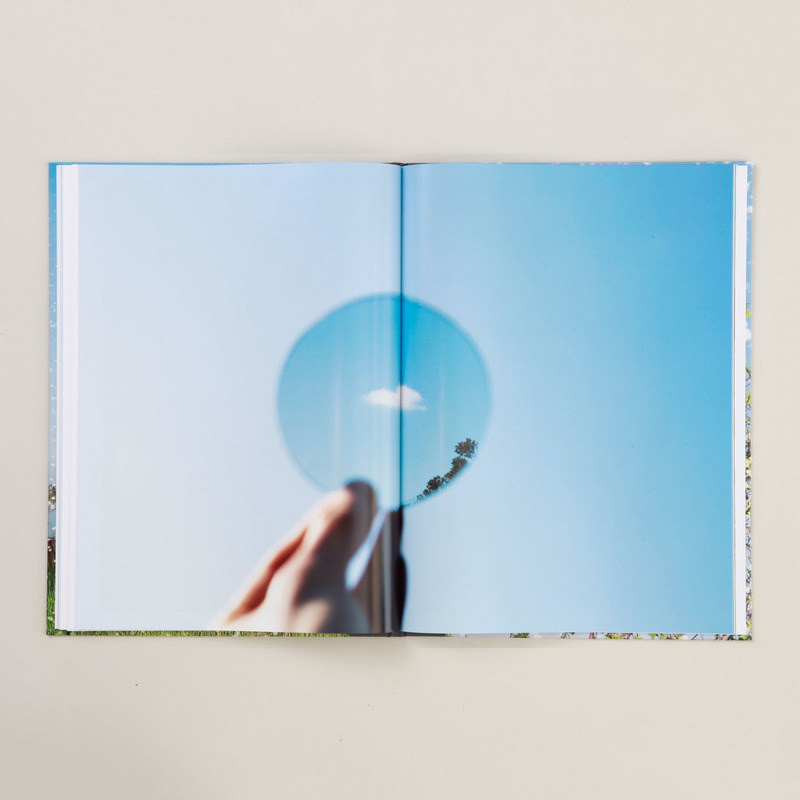 YUSURIKA - 水谷吉法| moom bookshop - 攝影書與雜誌