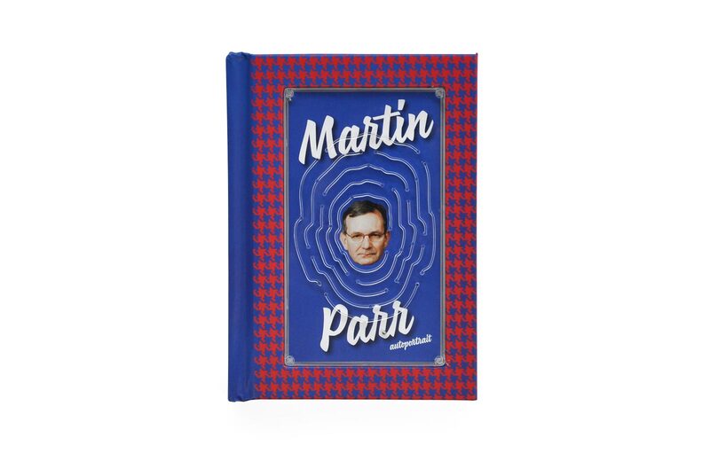 Autoportrait - Martin Parr | moom bookshop - art books and magazines