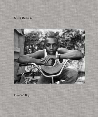 Street Portraits (9781913620103)