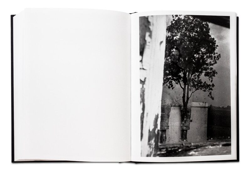 The Mennonites - Larry Towell | moom bookshop - art books and