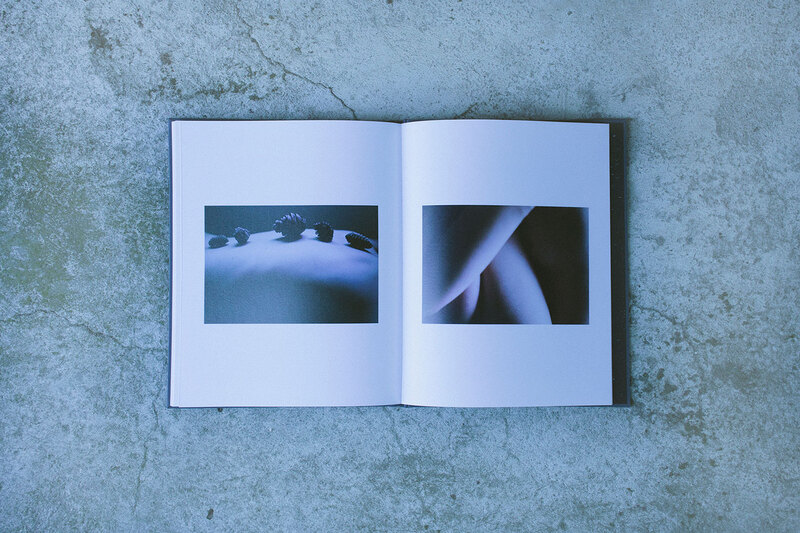 MISTED ESSENCE - 張簡長倫 moom bookshop - 攝影書與雜誌