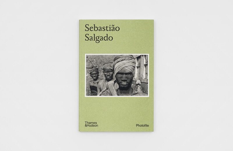 【Sahel： Sebastiao Salgado 】★★新品・未読・美本 Sebastião Salgado (Photofile) - Sebastião Salgado | moom bookshop