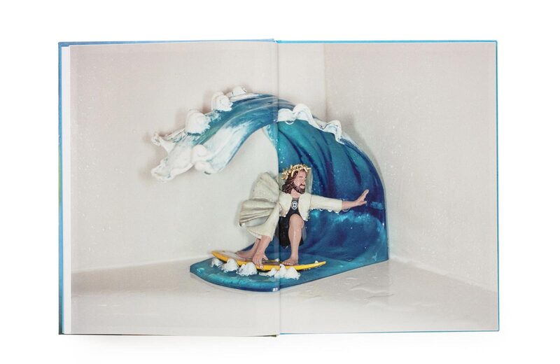 €$U$ (Jesus) - Pawel Jaszczuk | moom bookshop - art books and