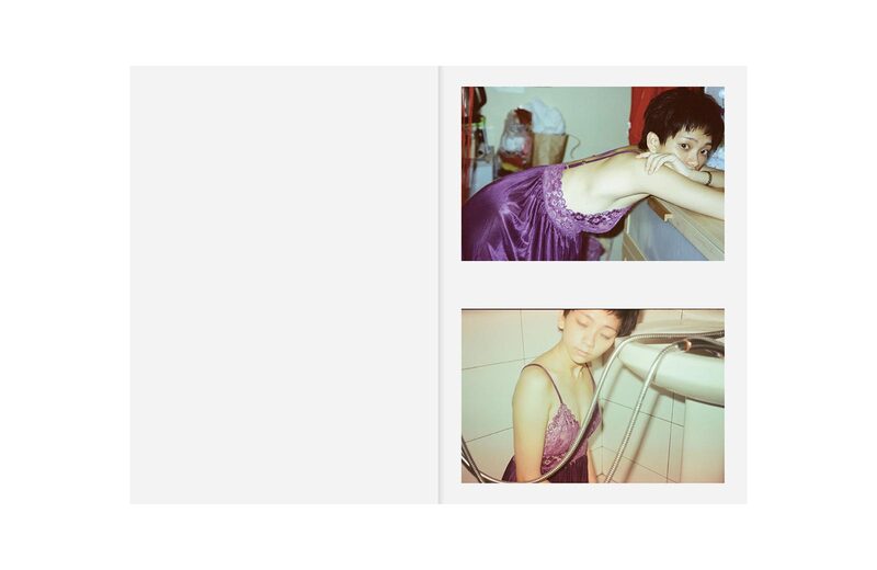 I AM SHAROL 写真集 I AM SHAROL - Sharol Xiao | moom bookshop - 攝影書與雜誌