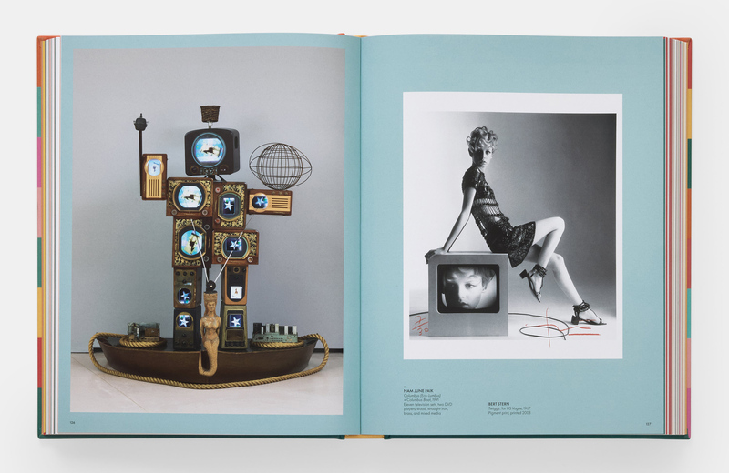 Mix & Match: Fashion Photography Meets Contemporary Art | moom