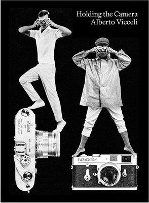 Holding the Camera (9783907384176)