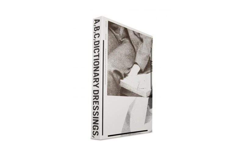 Dictionary Dressings - Femke de Vries | moom bookshop - 藝術書籍與雜誌