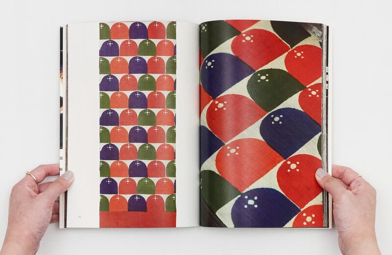 Dyeing by Samiro Yunoki: Collection of Works Held by the Japan