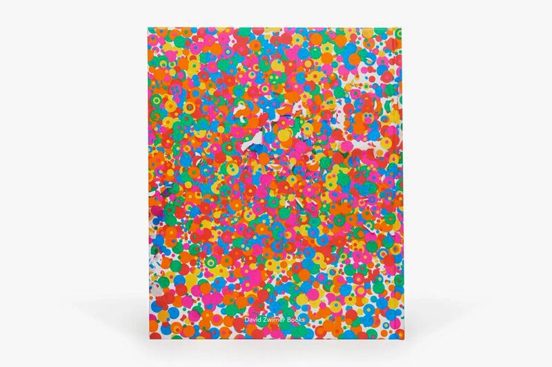 Yayoi Kusama: Give Me Love - 草間彌生| moom bookshop - 藝術書籍與雜誌