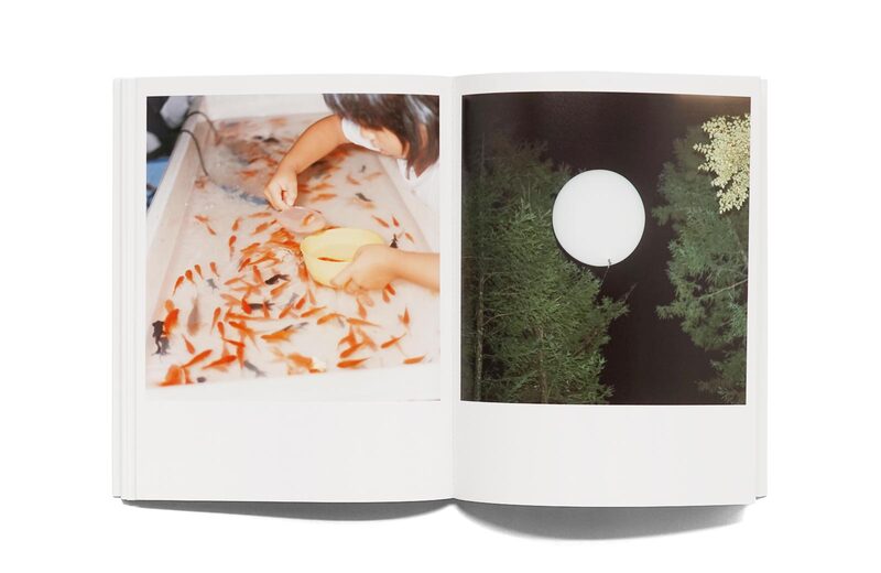 ダルタニアンページ Utatane - Rinko Kawauchi | moom bookshop - art books and magazines